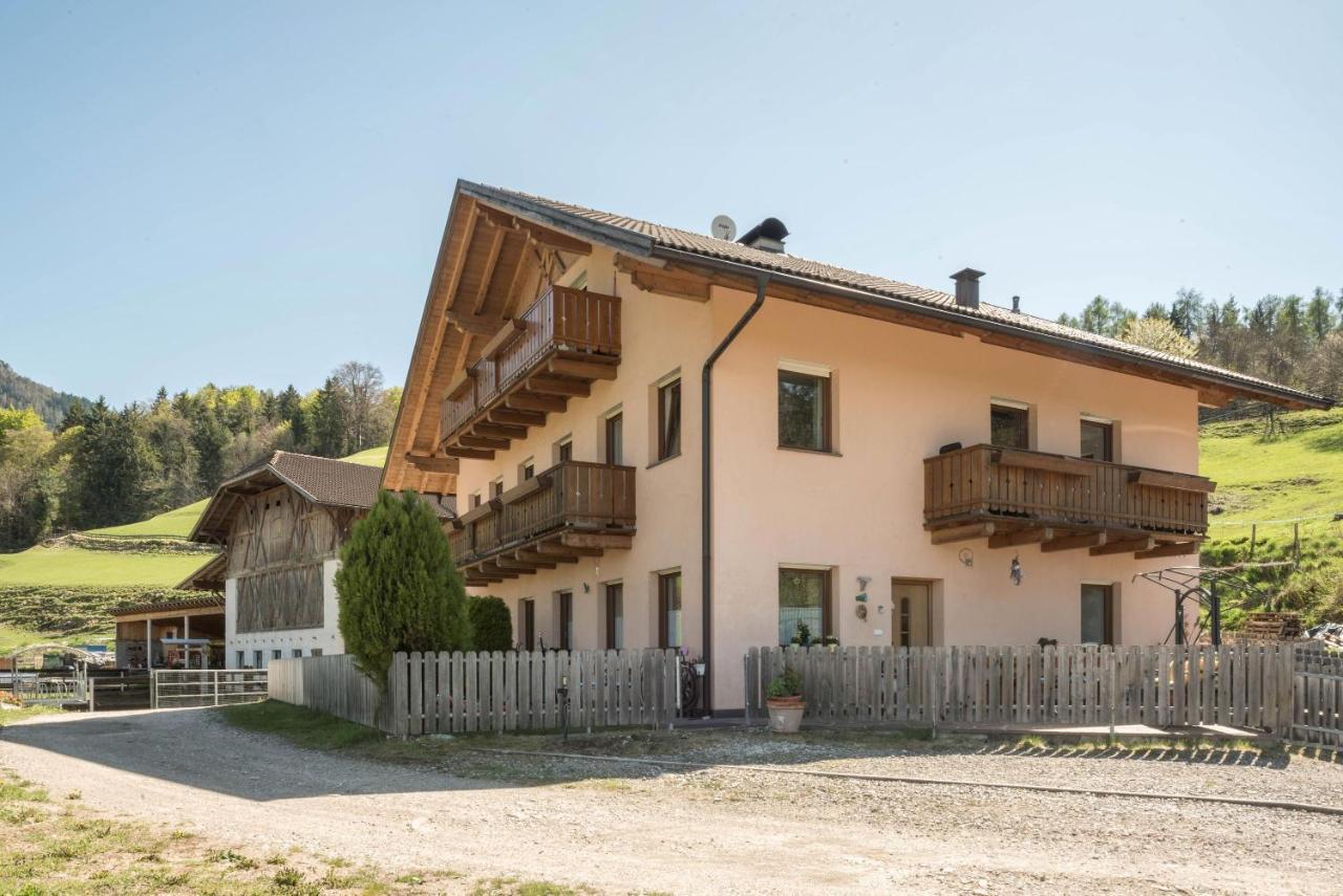 Apartment Schlernblick Umes Bagian luar foto